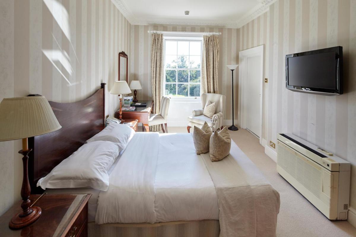 Taplow House Hotel & Spa Maidenhead Room photo
